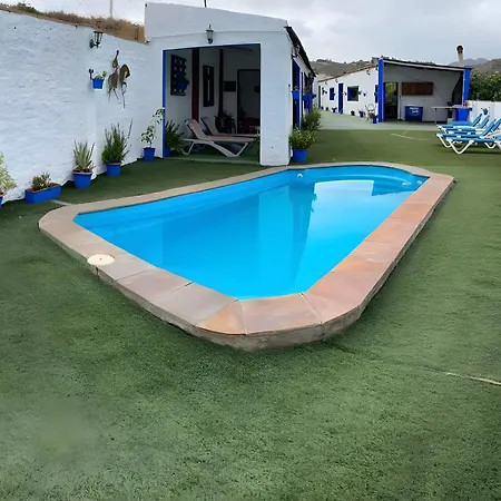Cortijo Rural Erales カントリーハウス